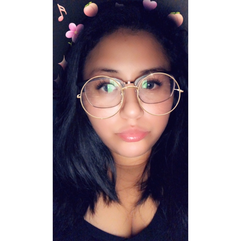 Meet your Posher, Sophia